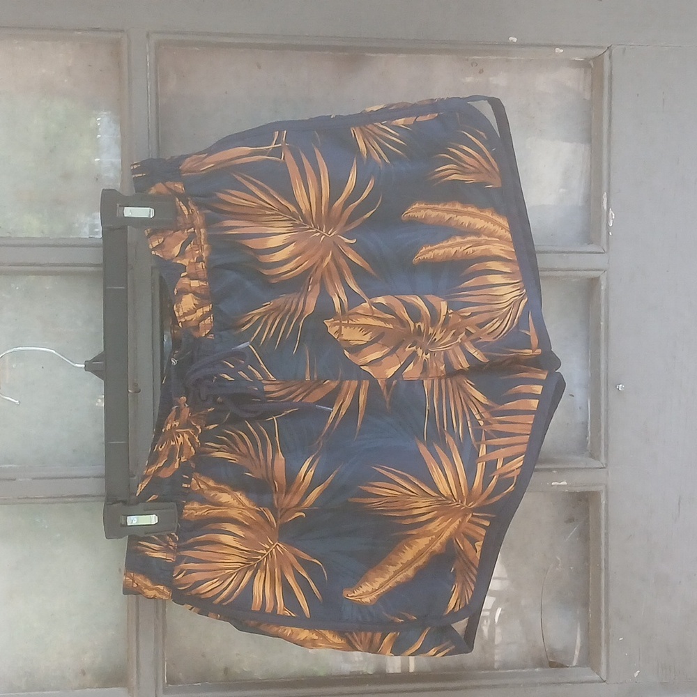 Men's h&m swim shorts size med